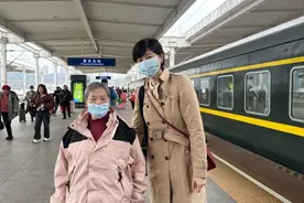 失散17载后，上海救助站这位母亲寻亲成功，与家人在重庆喜团圆图片