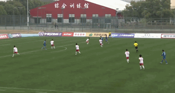 足协杯赛场上演神奇一幕：58岁前申花投资人朱骏首发破门图片