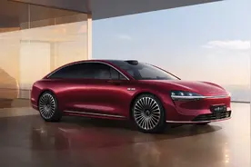 余承东：华为智驾帮助用户避免超过40万次可能碰撞图片