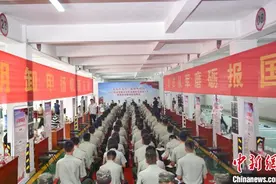 重庆：企业进军营 助力退役军人再就业图片