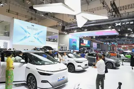 2025年印度尼西亚国际车展开幕图片