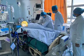 女子因产后呼吸衰竭出现“全白肺”，十堰太和医院ECMO抢救60天后生还图片