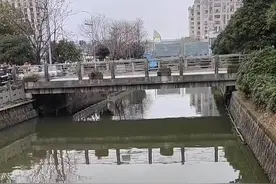 痛心! 女孩跳水救人不幸遇难，年仅19岁图片