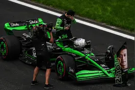 周冠宇：戴上头盔，感觉每个人都在喊你的名字图片