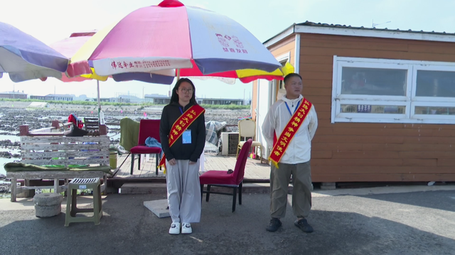 【弘扬大钊精神 争当文明使者】“志愿红”闪耀景区 大钊故乡文明使者暖心服务