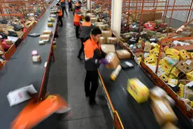 五大快递三季度成绩单：顺丰净利创出历史同期新高，申通市场份额逼近韵达图片