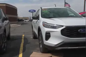 特朗普汽车关税来袭 美新车价格将迎大涨 工薪阶层首当其冲图片