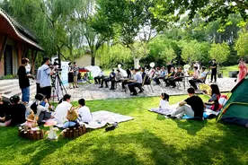 世界读书日 | 最美人间四“阅”天图片