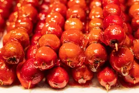 女孩卖糖葫芦被多名男子威胁？警方通报图片