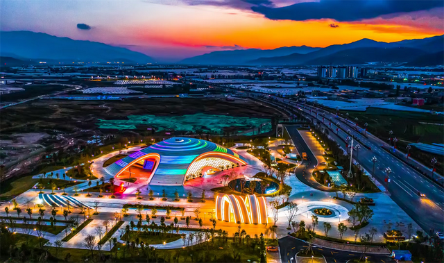 【冬季暖阳 凉山不凉】2025四川省冬季旅游季热启！凉山文旅福利大放送，解锁暖冬之旅！