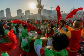 任丘：加速形成新质生产力，打造成服务雄安新区建设的“桥头堡”图片