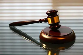 上海一男子沉迷赌博欠房租，在群租房内抢劫女室友！获刑8年图片