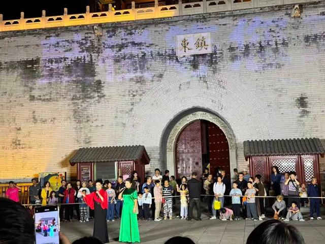 鼓楼灯光秀+曲艺快闪 天津文旅这个假期“无处不沉浸”