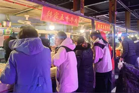 商丘：烟火气里迎新春 农贸市场年味浓图片