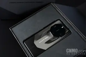 华为Mate 60 RS 非凡大师评测：逆势而为 敢于非凡图片