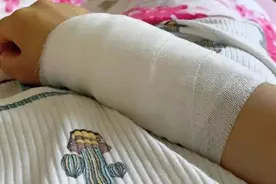 这种“伤人狂魔”冲上热搜！河南一女子差点被割断血管，几乎家家都有……图片