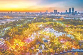 夜晚“亮”起来 消费“火”起来图片