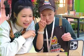 这家餐厅“静悄悄” 爱意无声胜有声图片