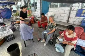 安家堡乡：精准服务破解养老认证难题图片