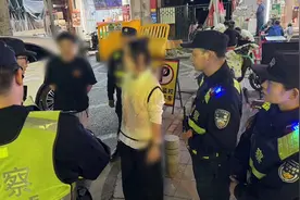 挽回361元！武汉一市民聚餐饮酒忘记结账，武汉青山区恩施街步巡队一小时化解“逃单”乌龙图片