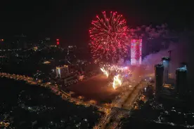 南海九江：同赏热闹烟火，共度浪漫乐韵图片