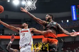 盖利砍下22分，山东男篮击败上海，收获4连胜｜全场战报图片