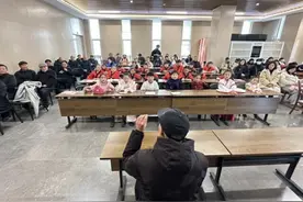 安徽涡阳：老子故里迎新春 诵读经典润心田图片