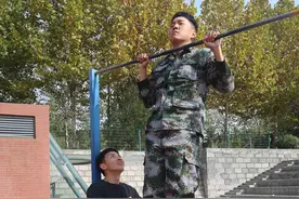 凝聚正能量，激发新活力！青岛理工大学举行“鼎尖之刃”军事体育运动会图片