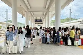 学生可提前20天预约购票！铁路部门公布详细操作流程图片