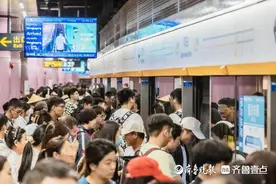 日均载客40万人次！青岛地铁1号线成“流量担当”图片