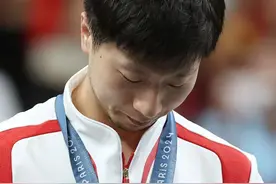 热搜爆了！马龙宣布：告别图片