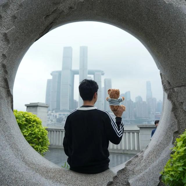 青春就要这“young”玩出“趣” | 在Citywalk中寻找同频“搭子”