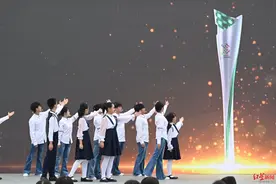 《玉盘》主创作词，童声《逐梦》唱响成都世运会！图片