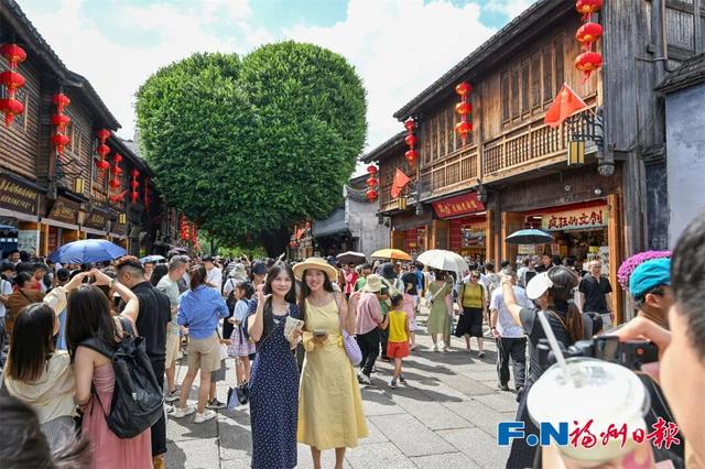 你打卡了吗？福州古街坊巷“潮”出圈，跟着老单解锁情绪体验！