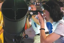 中秋月盈时，千里共婵娟（文化中国行）图片