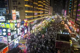 南明区“五一”假期揽客166．6万人次 旅游收入突破14．3亿元图片