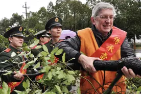 一生推介宁波的法国老头达尔文：我是中法友谊60年的见证者图片