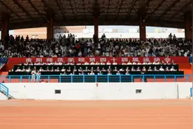 南阳师范学院第四十四届运动会开幕图片