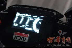 非法改装被查：西安一商家改装电动自行车电池、速度控制器 改装后的最高时速竟然达到110km/h图片