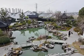 新春走基层|记者手记：“网红”服务区映照春运新脉动图片