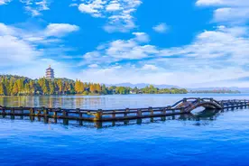 杭州城的亮点是什么？看看这位旅行家700多年前的描述图片