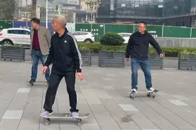 年近70岁还能滑“陆冲”？建德这群“追风大爷”玩的就是激情图片