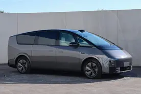 李想暴怒了，反击黑暗的理想有多强的光明本事？｜热财经图片