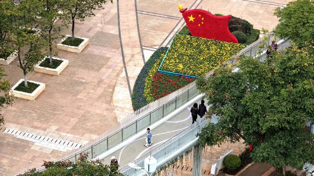 翠湖城市绿道开放 引市民游客热捧