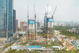 “未来之塔”雏形初现 深圳湾超级总部基地C塔建设高度突破百米图片