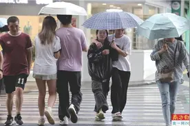 长约1000公里超长飑线穿越广东图片