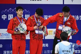 战胜儿时偶像孙杨，潘展乐：压力挺大，是强劲的对手图片