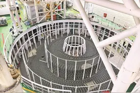 珠海科研团队突破海底多芯光纤通信关键技术 海底单根光纤传输容量纪录刷新图片