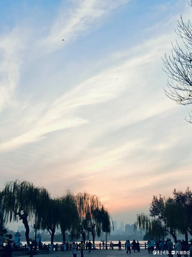 初冬时节，明湖美景