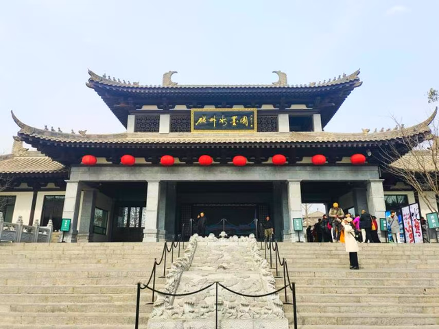 邯郸开行全景观光列车！